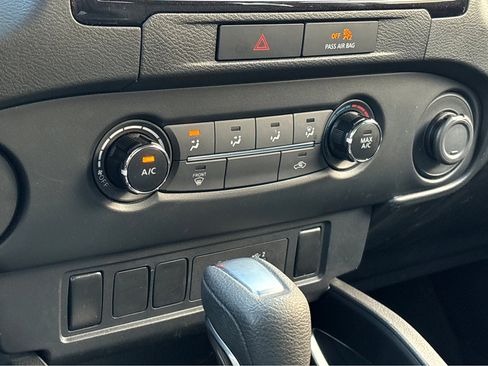 Used 2022 Nissan Frontier SV image 17