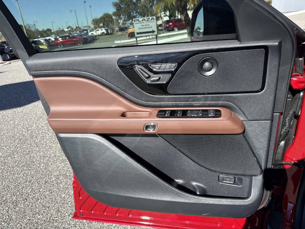 New 2026 Lincoln Aviator Reserve AWD/4WD image 19