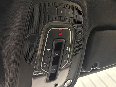 Used 2017 Audi Q7 3.0T Prestige AWD/4WD image 11