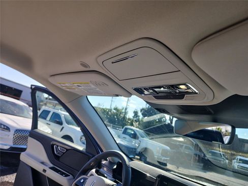 New 2026 Lincoln Aviator 2WD image 27