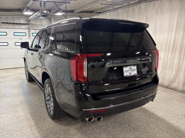 Used 2024 GMC Yukon Denali Ultimate AWD/4WD image 6