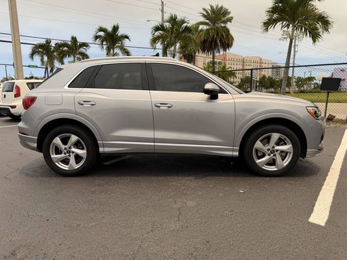 Used 2021 Audi Q3 2.0T Premium AWD/4WD image 2