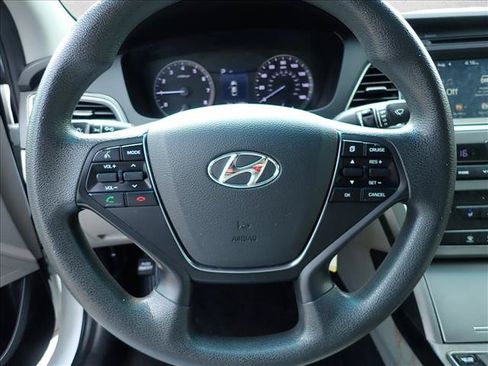 Used 2017 Hyundai Sonata Sport FWD image 9