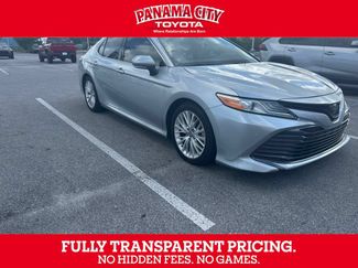 Used 2018 Toyota Camry XLE FWD video 1