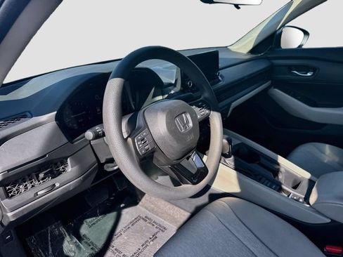 Certified 2023 Honda Accord LX image 11