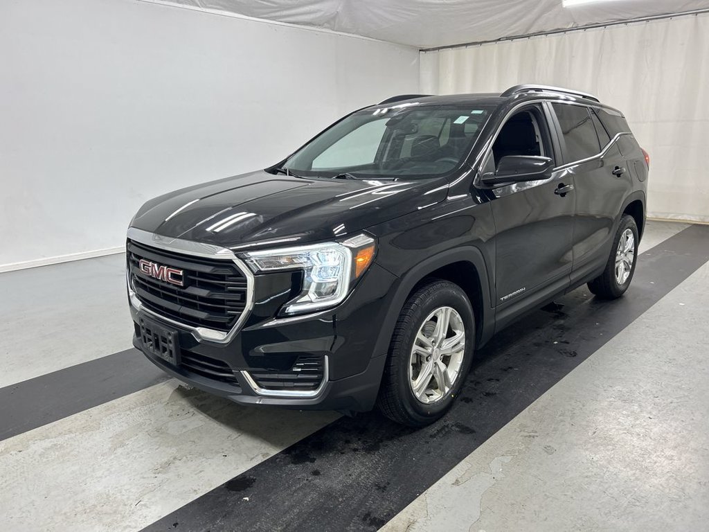 Certified 2023 GMC Terrain SLE w/ Driver Convenience Package AWD/4WD image 5