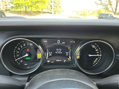Used 2023 Jeep Wrangler Unlimited Rubicon 4xe w/ Cold Weather Group AWD/4WD image 23