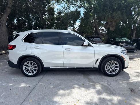 Used 2019 BMW X5 xDrive50i w/ Executive Package AWD/4WD image 6