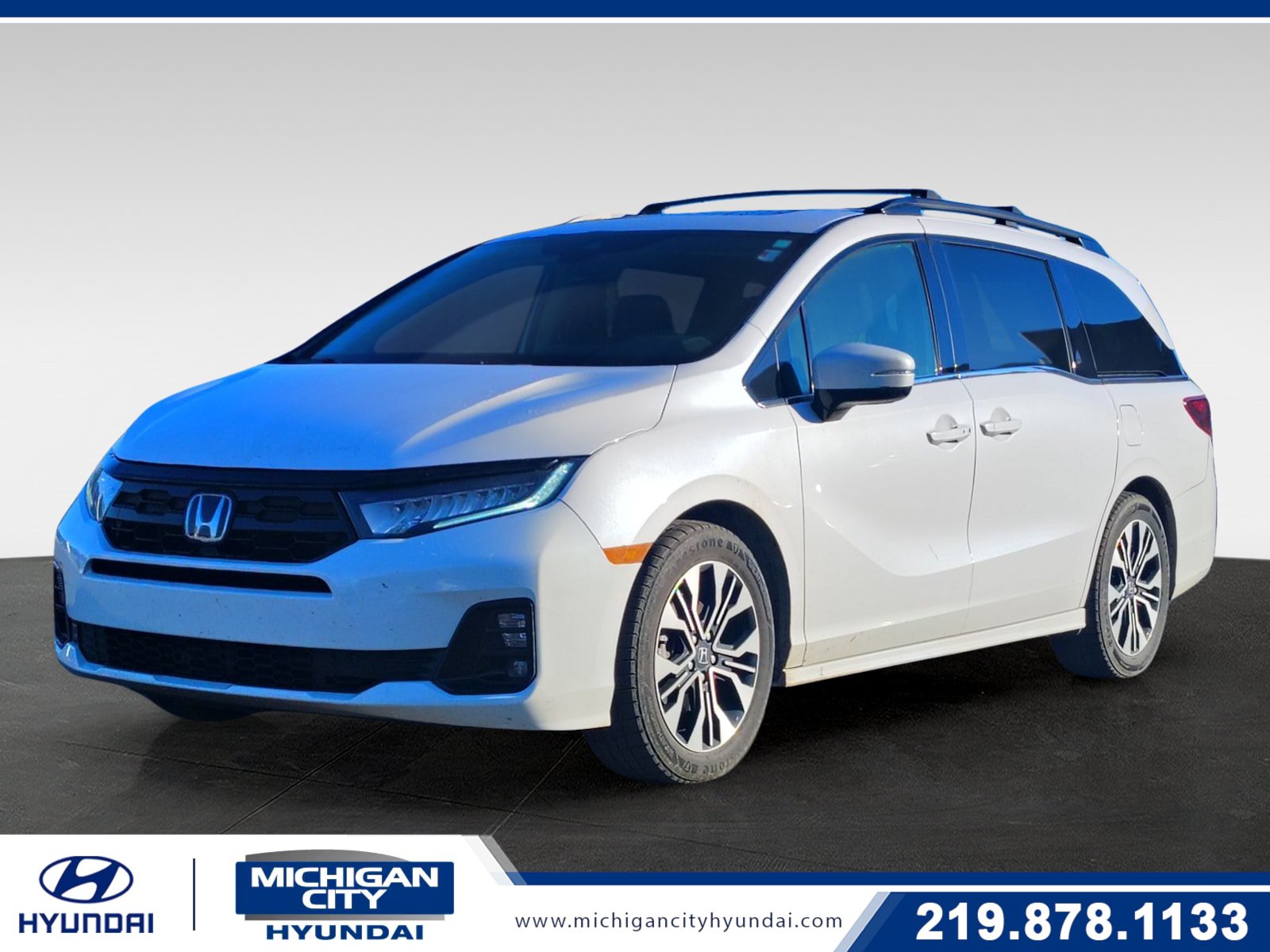 Used 2025 Honda Odyssey Elite image 1