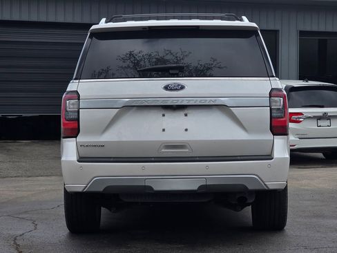 Used 2018 Ford Expedition Platinum image 5