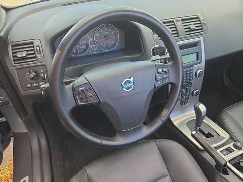 Used 2010 Volvo C70 T5 FWD image 14