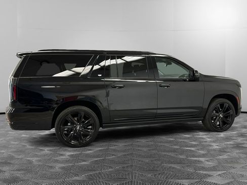 Used 2025 Cadillac Escalade ESV Sport Platinum AWD/4WD image 6