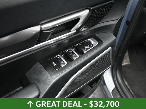 Used 2025 Kia Telluride S AWD/4WD image 18