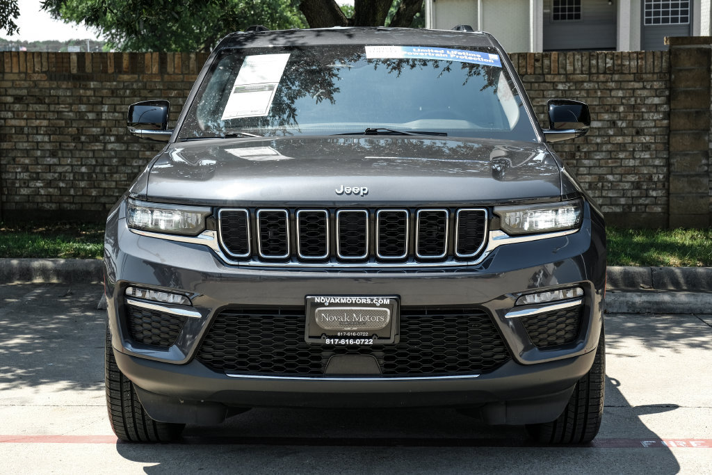 Used 2023 Jeep Grand Cherokee Limited AWD/4WD image 10
