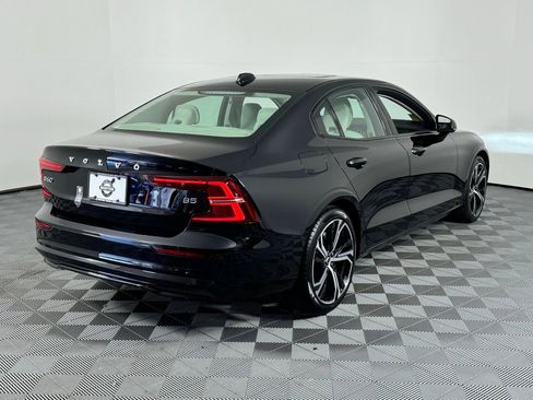 New 2024 Volvo S60 B5 Plus w/ Climate Package image 5