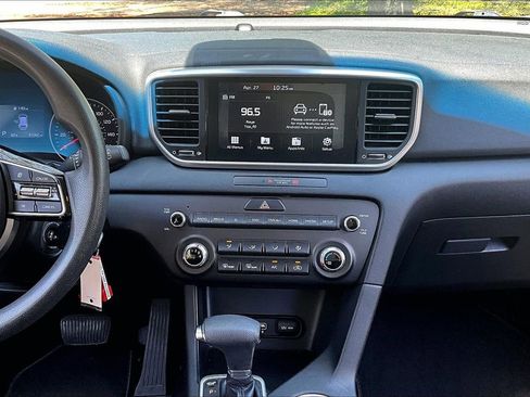 Used 2021 Kia Sportage LX FWD image 9