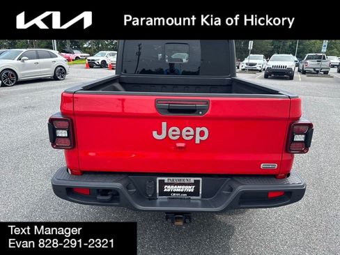 Used 2023 Jeep Gladiator Overland w/ LED Lighting Group AWD/4WD image 6