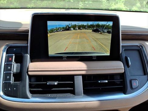 Used 2023 Chevrolet Tahoe Premier AWD/4WD image 19
