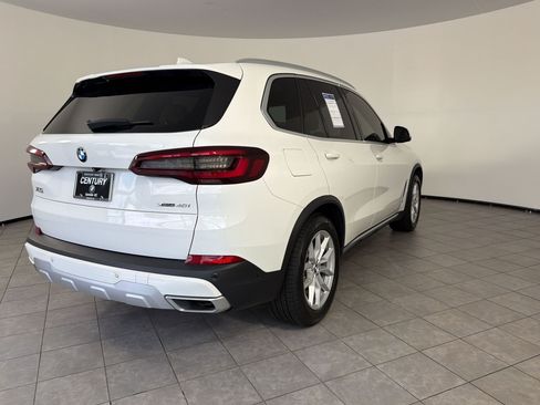 Used 2021 BMW X5 xDrive40i w/ Premium Package 2 AWD/4WD image 9