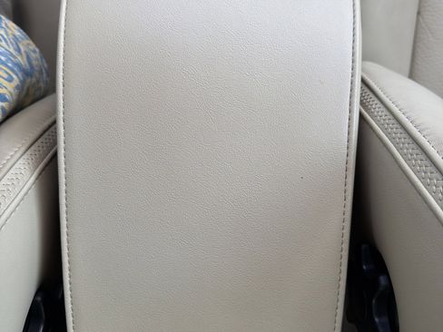 Used 2013 Volvo XC70 T6 image 43