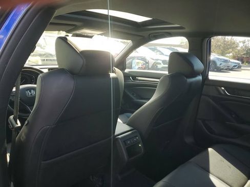 Used 2022 Honda Accord Sport image 9
