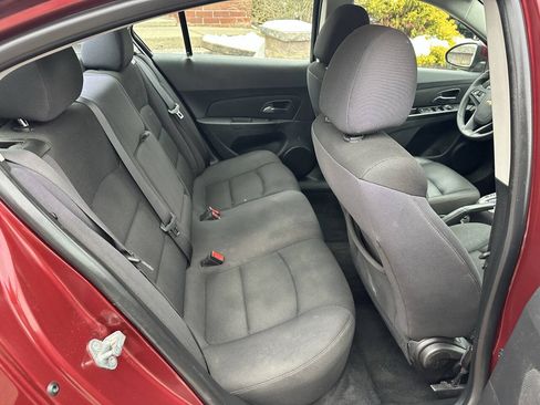 Used 2015 Chevrolet Cruze LT FWD image 24