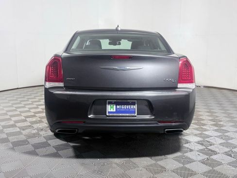 Used 2016 Chrysler 300 C AWD/4WD image 5