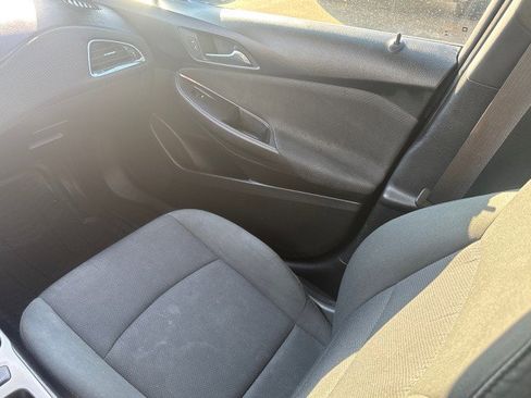 Used 2017 Chevrolet Cruze LS image 12