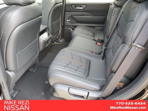 New 2025 Nissan Armada PRO-4X w/ Pro-4X Premium Package image 8