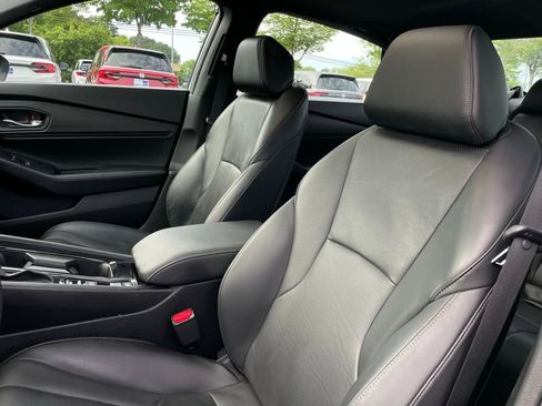 Used 2025 Honda Accord Sport image 26