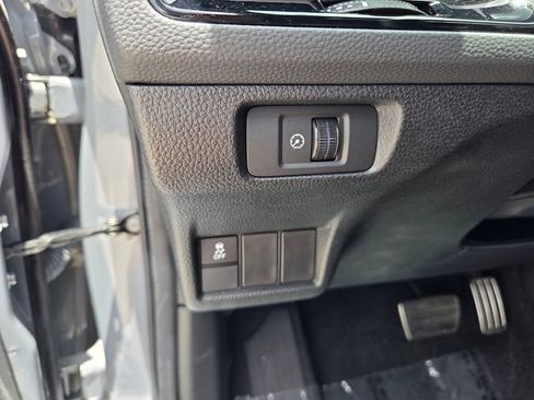 Used 2025 Honda Civic Sport image 25