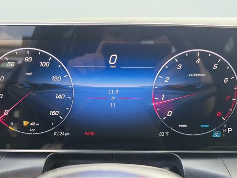 Used 2026 Mercedes-Benz GLC 300 4MATIC image 9