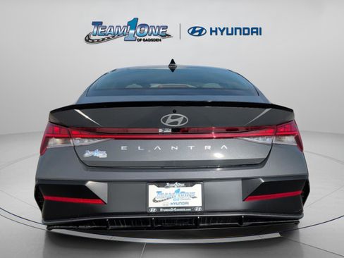 New 2026 Hyundai Elantra SEL Sport Premium image 7