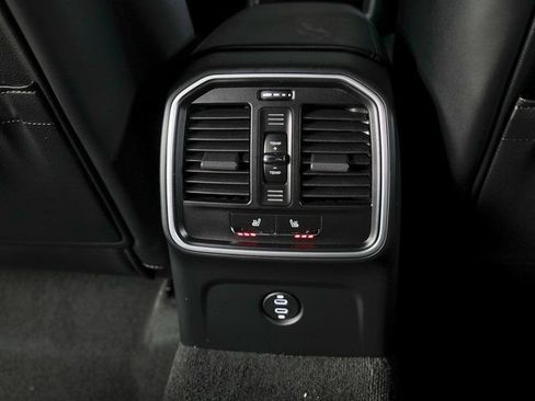 New 2026 Porsche Macan Turbo image 25