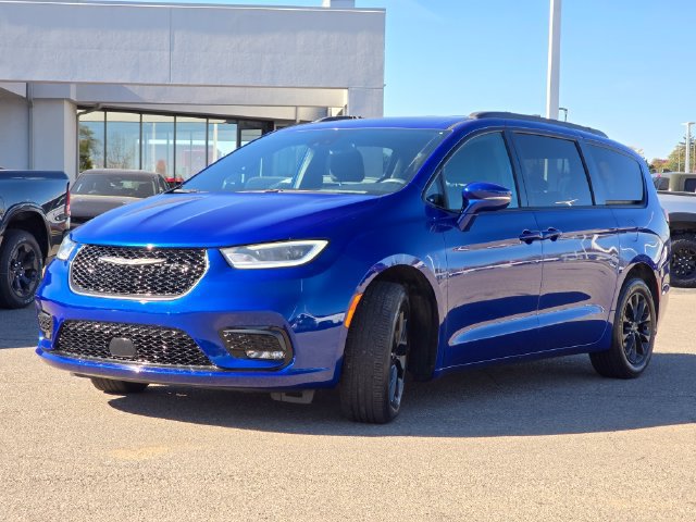 Certified 2021 Chrysler Pacifica Touring w/ S Appearance Package FWD image 22