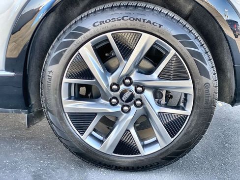 Used 2026 Cadillac Optiq Luxury 1 image 32