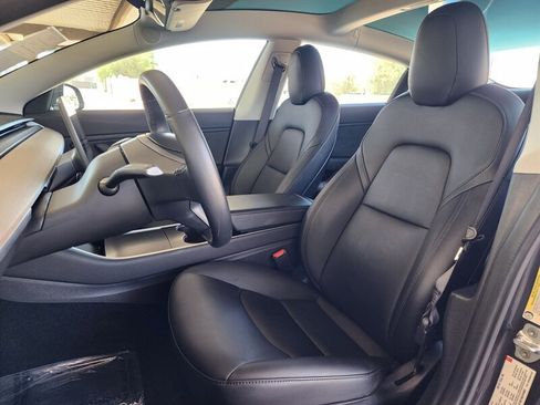 Used 2018 Tesla Model 3 Long Range RWD image 22