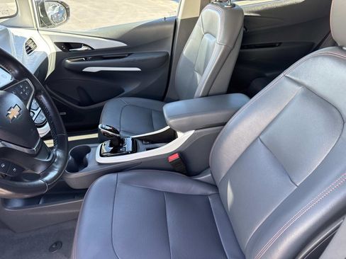 Used 2020 Chevrolet Bolt Premier w/ Infotainment Package image 21