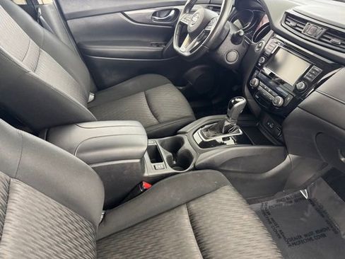 Used 2019 Nissan Rogue SV FWD image 23