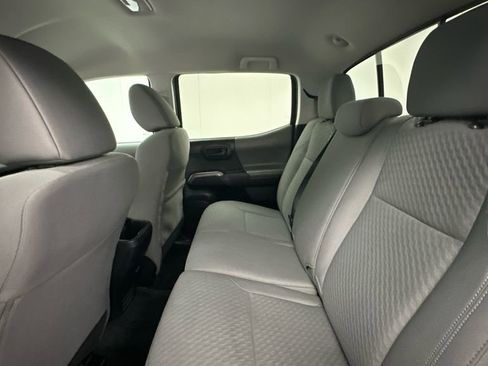 Certified 2023 Toyota Tacoma SR5 AWD/4WD image 10