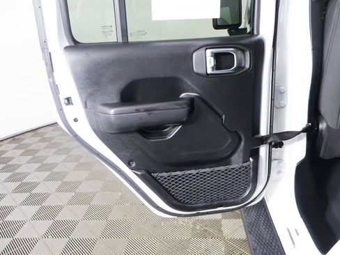 Used 2019 Jeep Wrangler Unlimited Sport S image 22