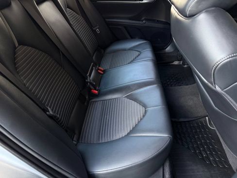 Used 2020 Toyota Camry SE FWD image 20