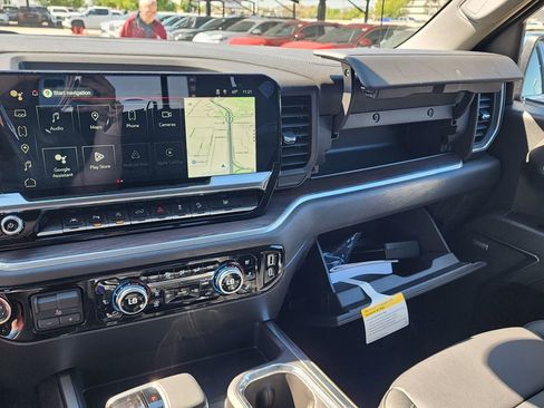 New 2026 GMC Sierra 1500 SLT image 35