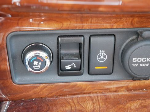 Used 2015 INFINITI QX80 4WD w/ Deluxe Technology Package image 28