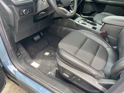 New 2025 Ford Escape SE image 15