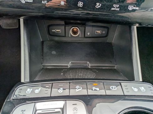 Used 2024 Hyundai Tucson Limited image 36