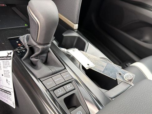 New 2026 Toyota Camry SE FWD image 27