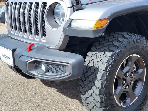 Used 2021 Jeep Gladiator Rubicon AWD/4WD image 9