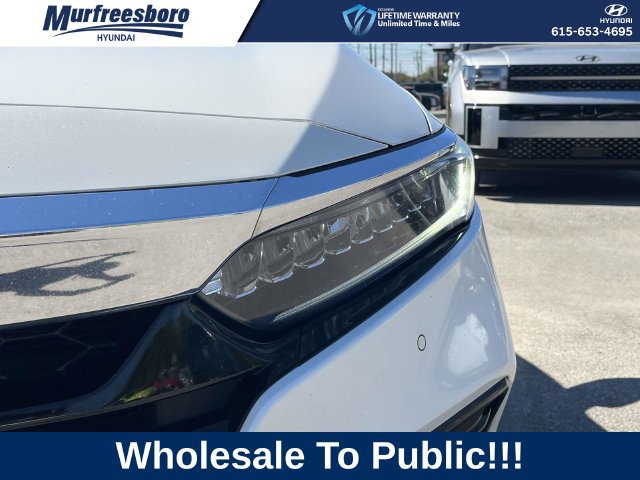 Used 2018 Honda Accord Touring image 9