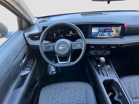 New 2025 Nissan Kicks SV image 21